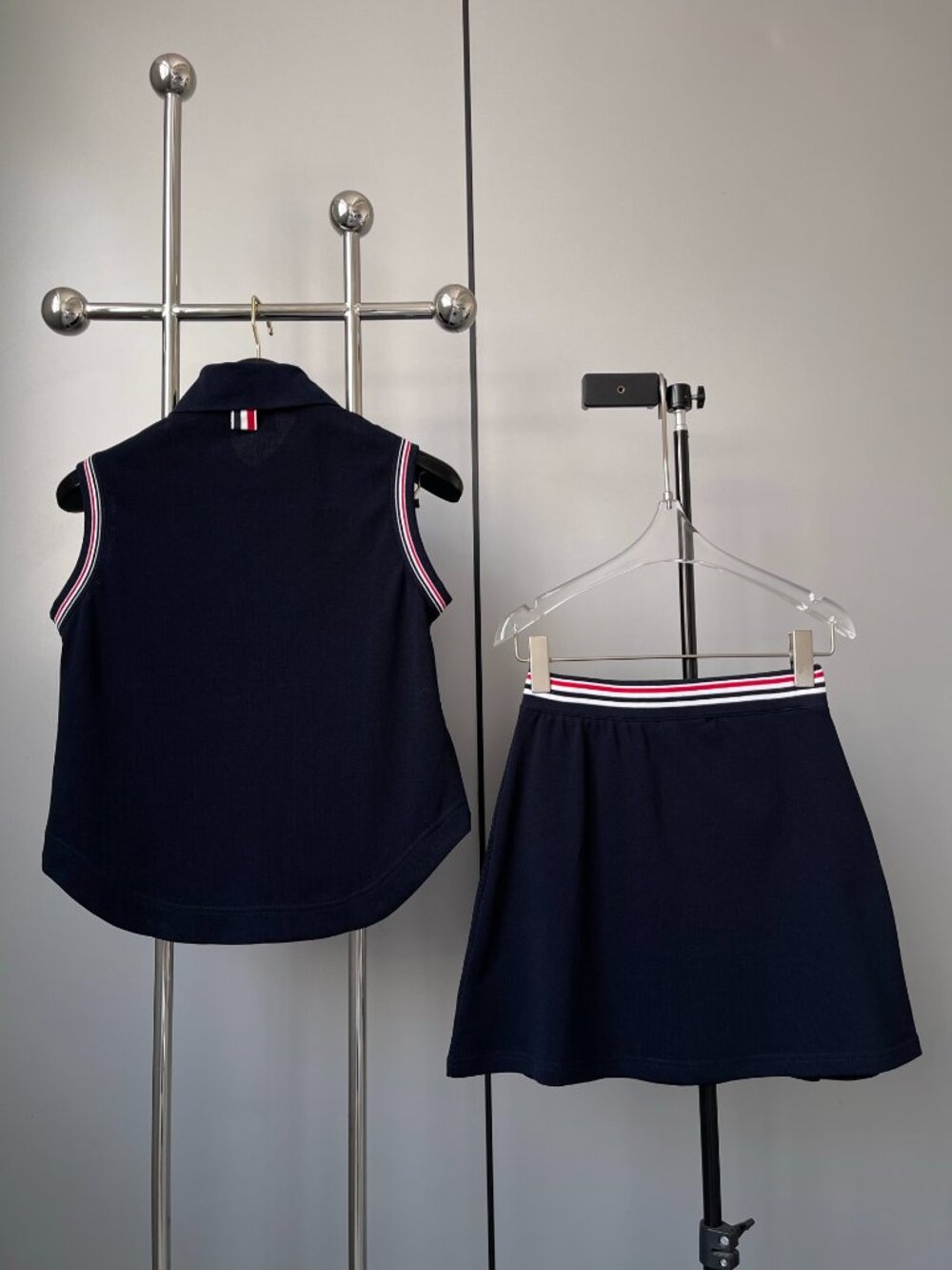 Thom Browne College-style sleeveless top and short skirt set - Picture 2 of 5